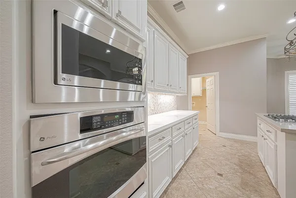 $2,900 | 31902 Forest Pine Court, Conroe, TX 77385