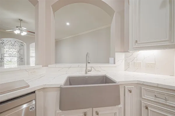 $2,900 | 31902 Forest Pine Court, Conroe, TX 77385