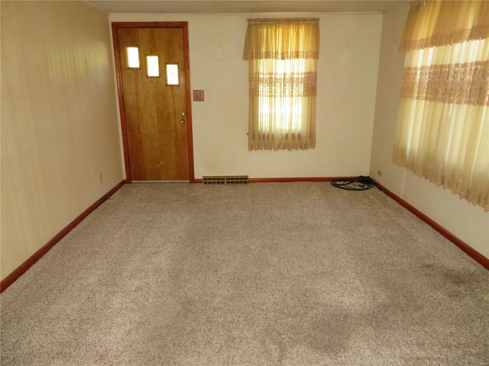 28862 McClusky Road Jerseyville, IL 62052 - Photo 3 of 37 Gallery Image 3