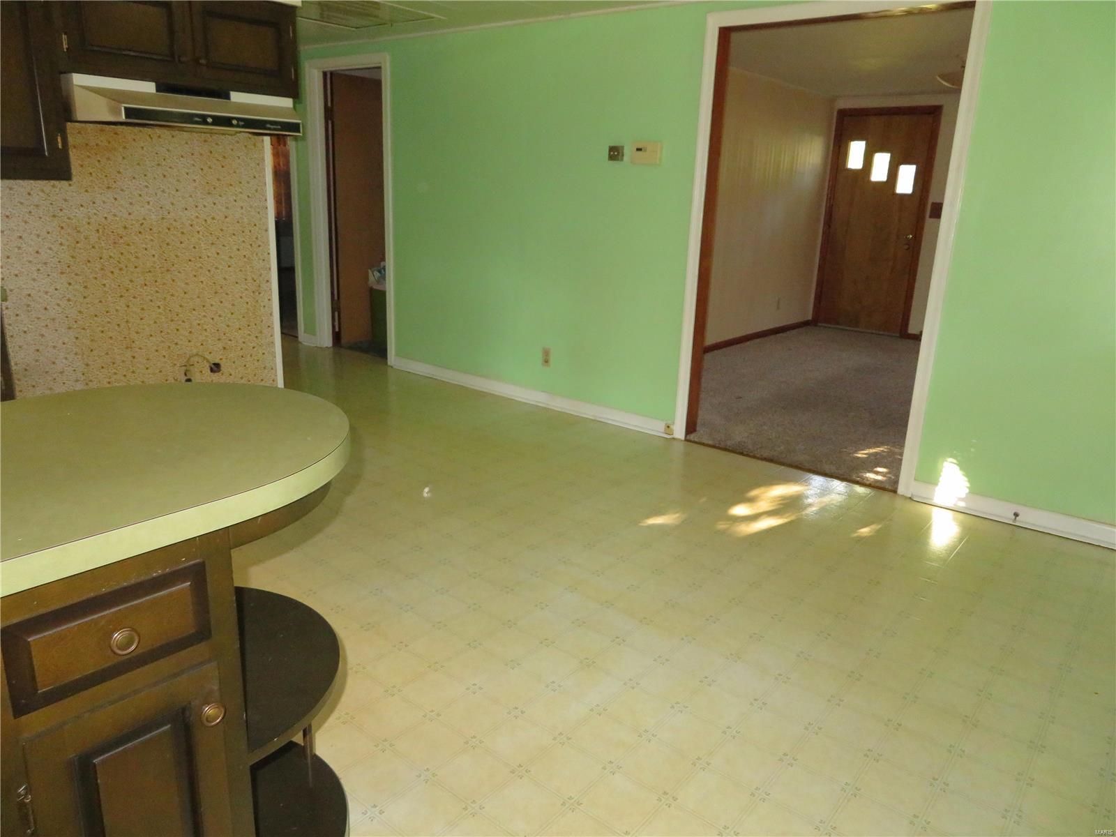28862 McClusky Road Jerseyville, IL 62052 - Photo 21 of 37 Gallery Image 21