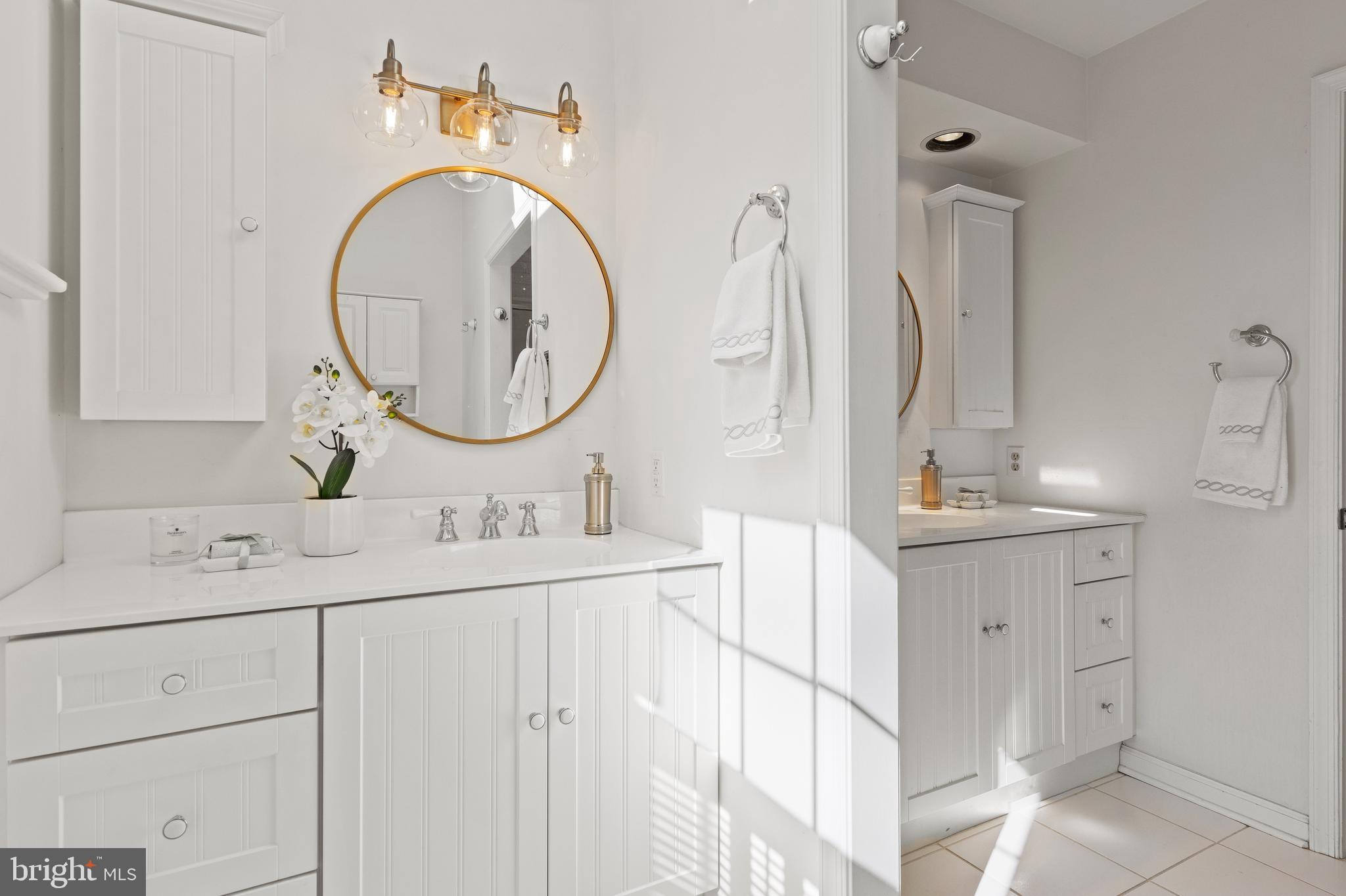 684 Wetherby Lane Devon, PA 19333 - Photo 30 of 38 First Floor Primary Bath