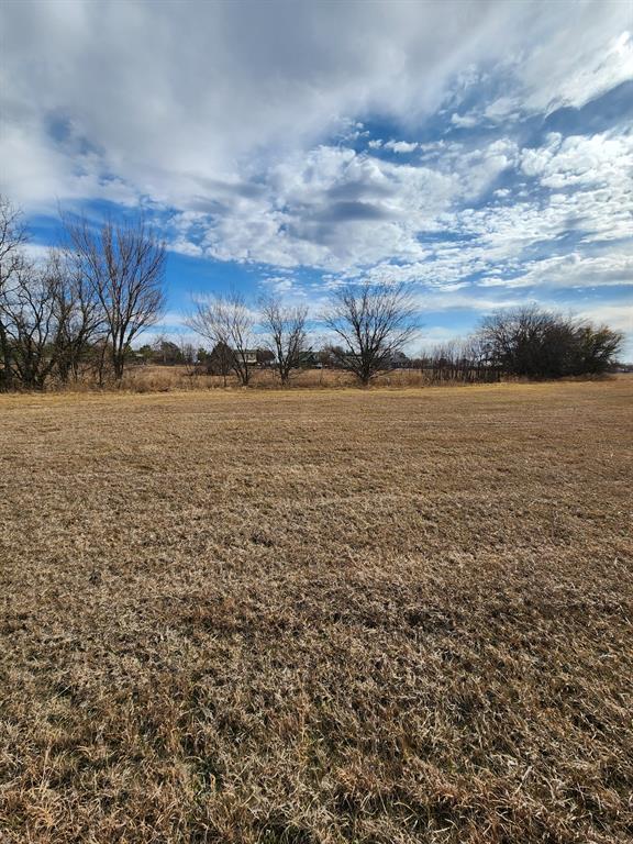 10.32 North Ray Roberts Parkway North Tioga, TX 76271 - Photo 8 of 16 a view of an ocean