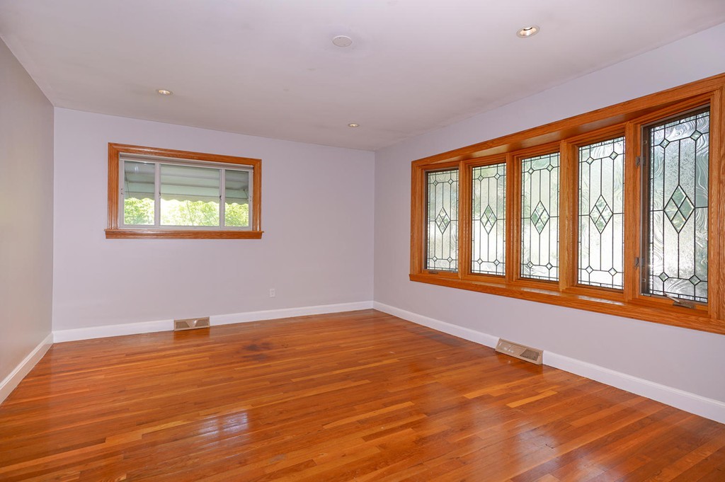 1 Mooney Road Burlington, MA 01803 - Photo 3 of 24