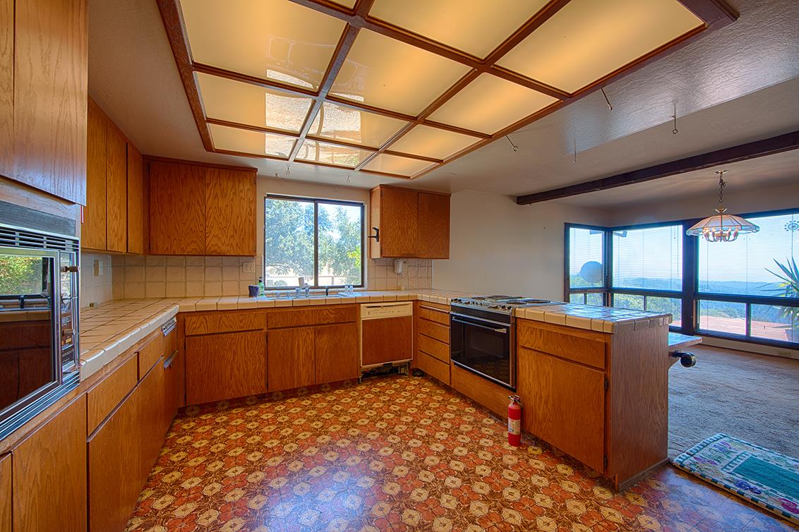20073 Beatty Ridge Road Los Gatos, CA 95033 - Photo 14 of 28 Gallery Image 14