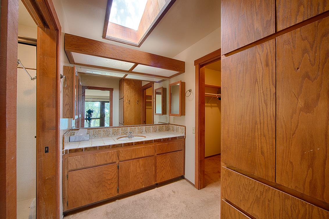 20073 Beatty Ridge Road Los Gatos, CA 95033 - Photo 19 of 28 Gallery Image 19