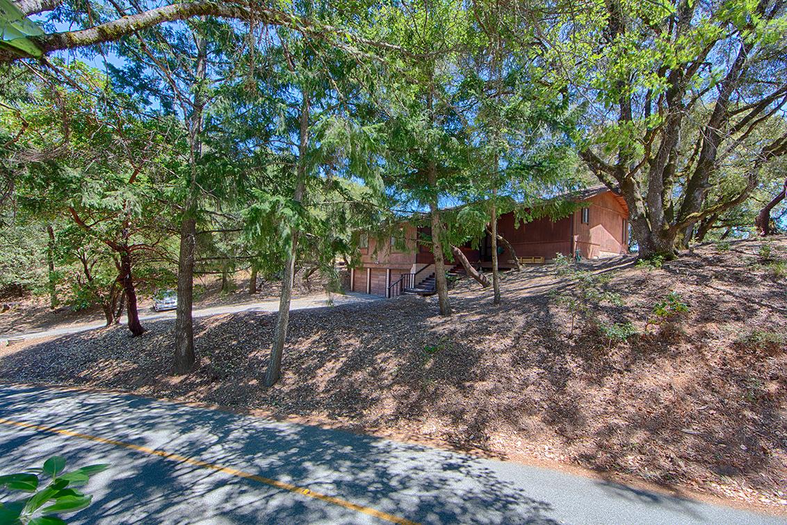 20073 Beatty Ridge Road Los Gatos, CA 95033 - Photo 2 of 28 Gallery Image 2
