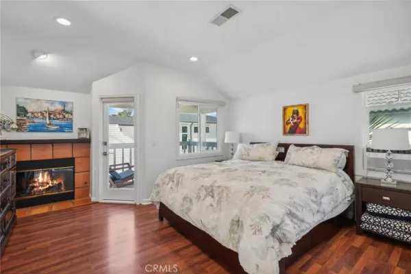 $9,000 | 410 Goldenrod Avenue, Unit B, Corona del Mar, CA 92625