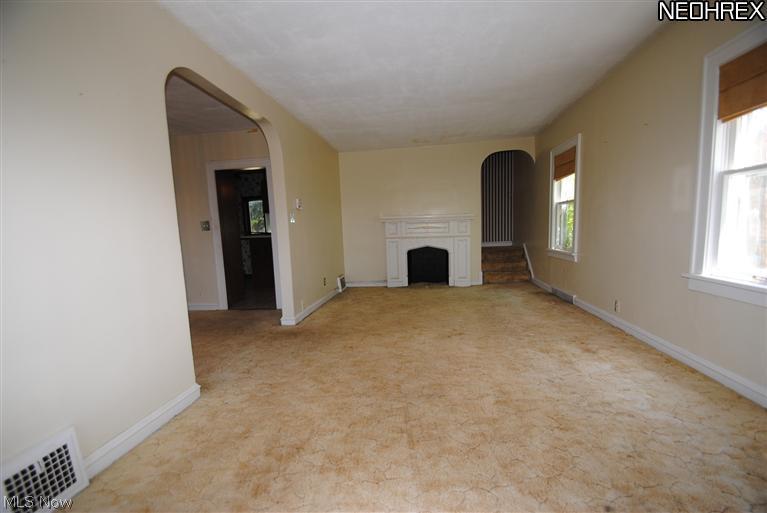 12923 Grannis Road Cleveland, OH 44125 - Photo 2 of 12 Gallery Image 2
