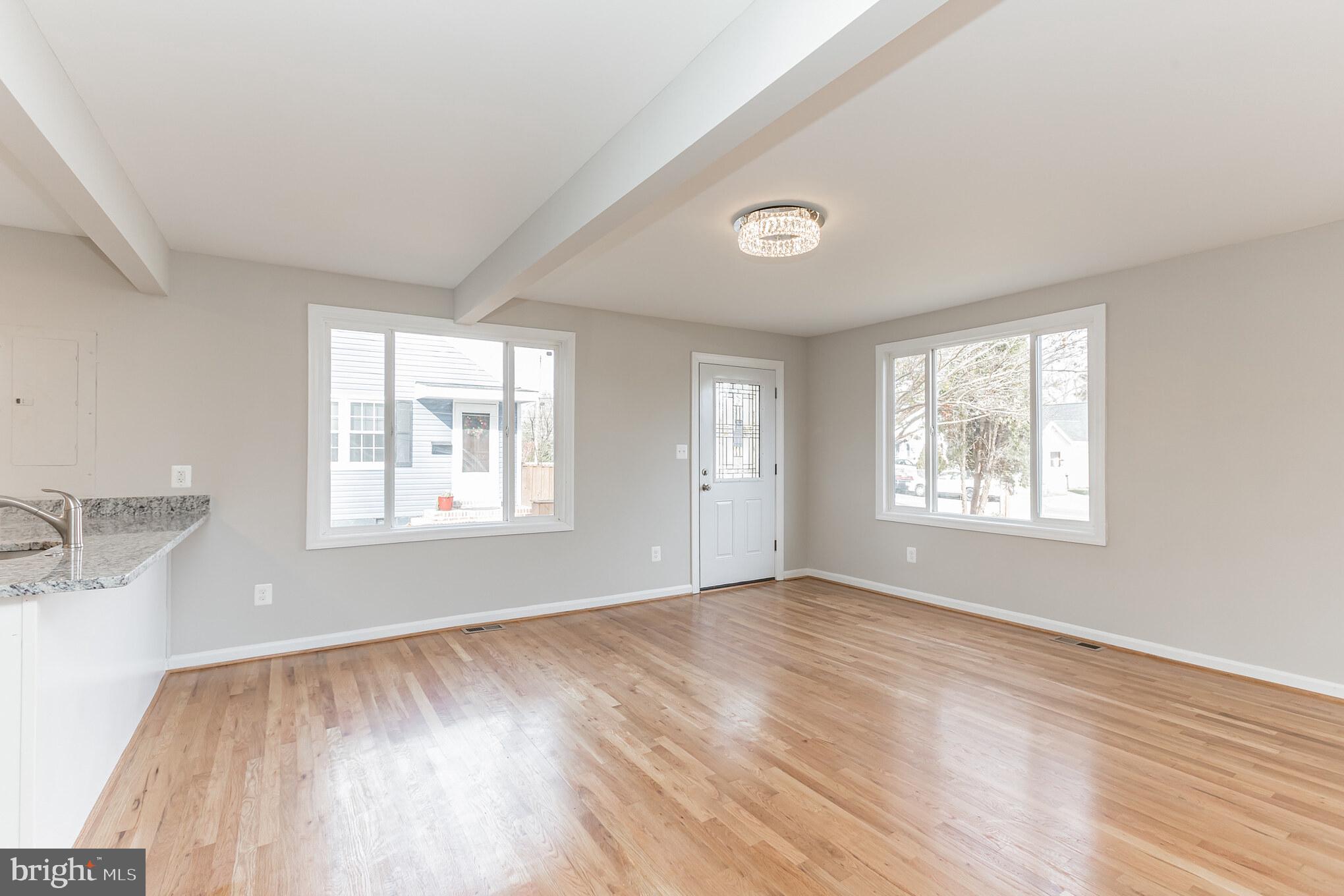 3118 Wayne Road Falls Church, VA 22042 - Photo 5 of 30 Gallery Image 5