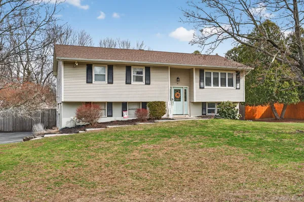 $549,000 | 38 Jefferson Drive, Monroe, NY 10950