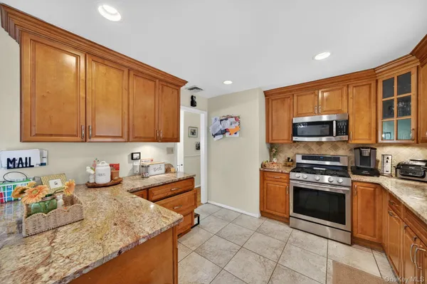 $549,000 | 38 Jefferson Drive, Monroe, NY 10950