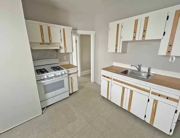 $3,900,000 | 827-835 Broadway, Chelsea, MA 02150