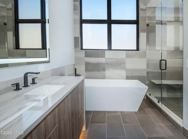 $5,600,000 | 4644 North Point, Avon, CO 81620