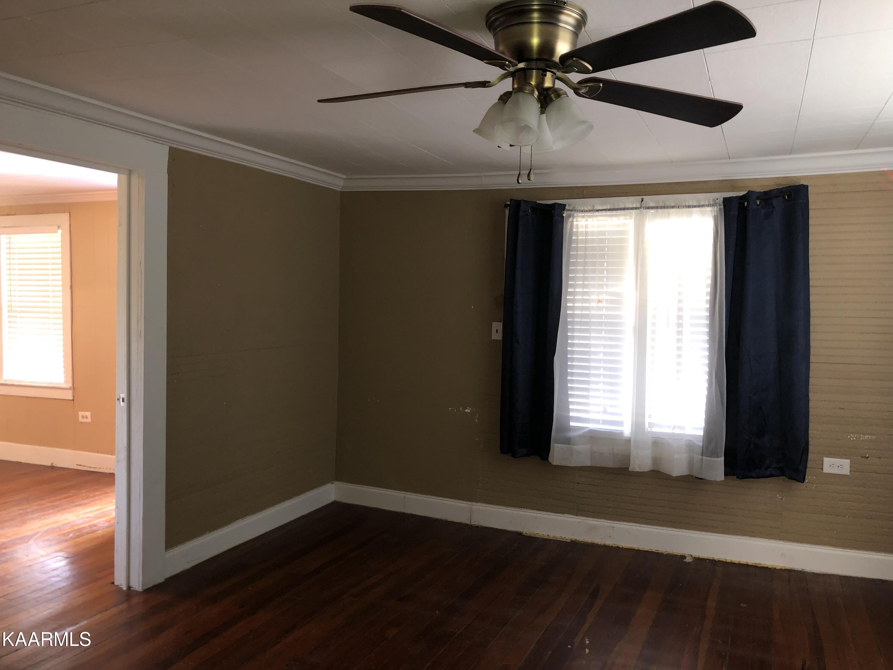 285 Bellwood Road Middlesboro, KY 40965 - Photo 22 of 29 A6CD6FEB-E3E2-4731-AAFC-804C2545021D