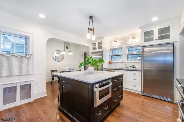 $1,995,000 | 158 South Mountain Avenue, Montclair, NJ 07042