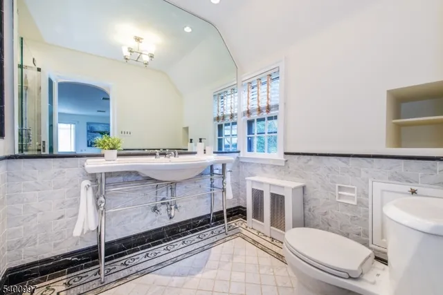 $1,995,000 | 158 South Mountain Avenue, Montclair, NJ 07042