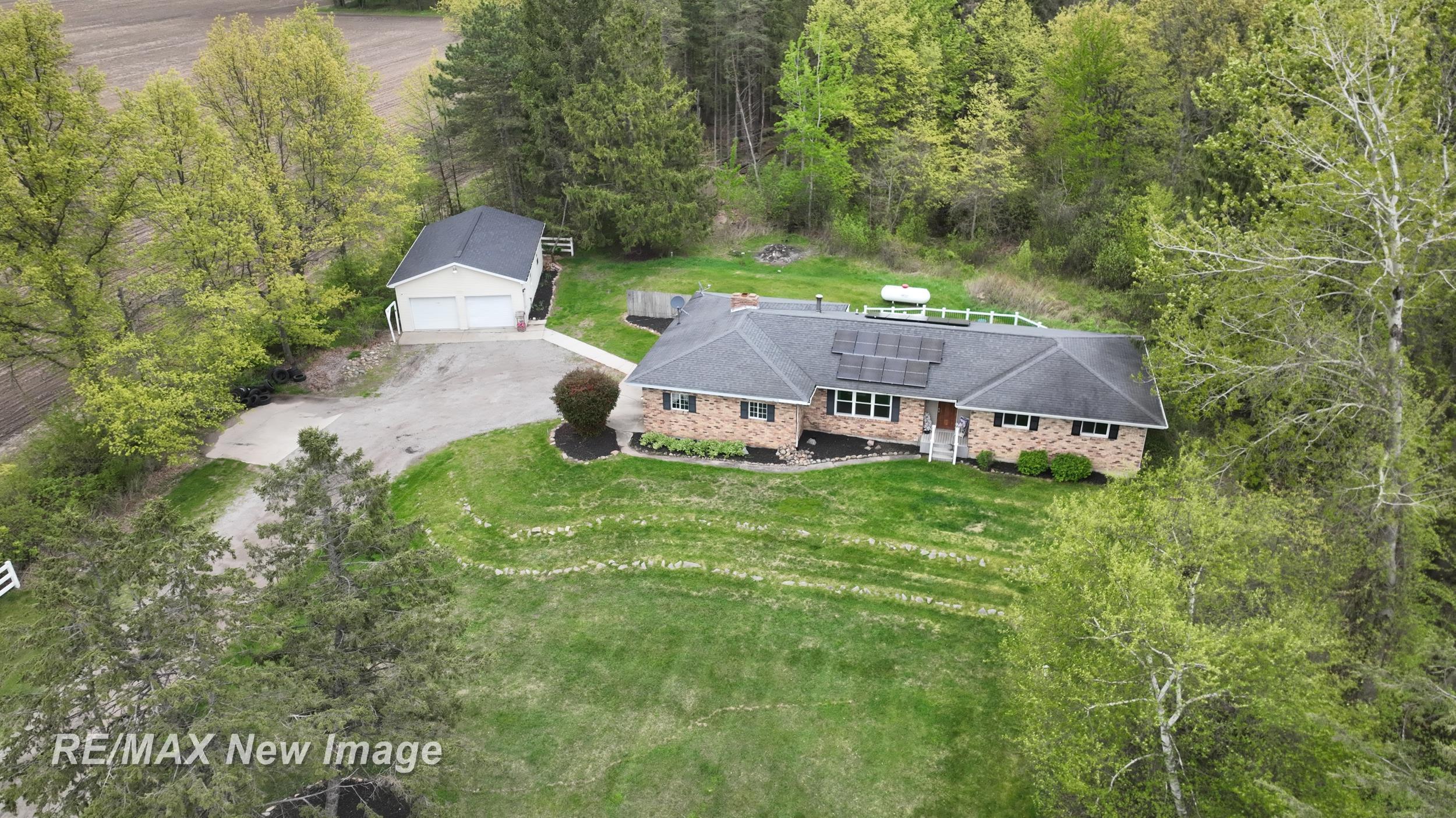 8013 South Merrill Road St. Charles, MI 48655 - Photo 3 of 22