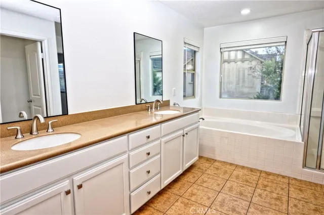 $788,000 | 858 Calaveras Way, Corona, CA 92878