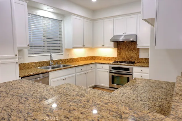 $788,000 | 858 Calaveras Way, Corona, CA 92878