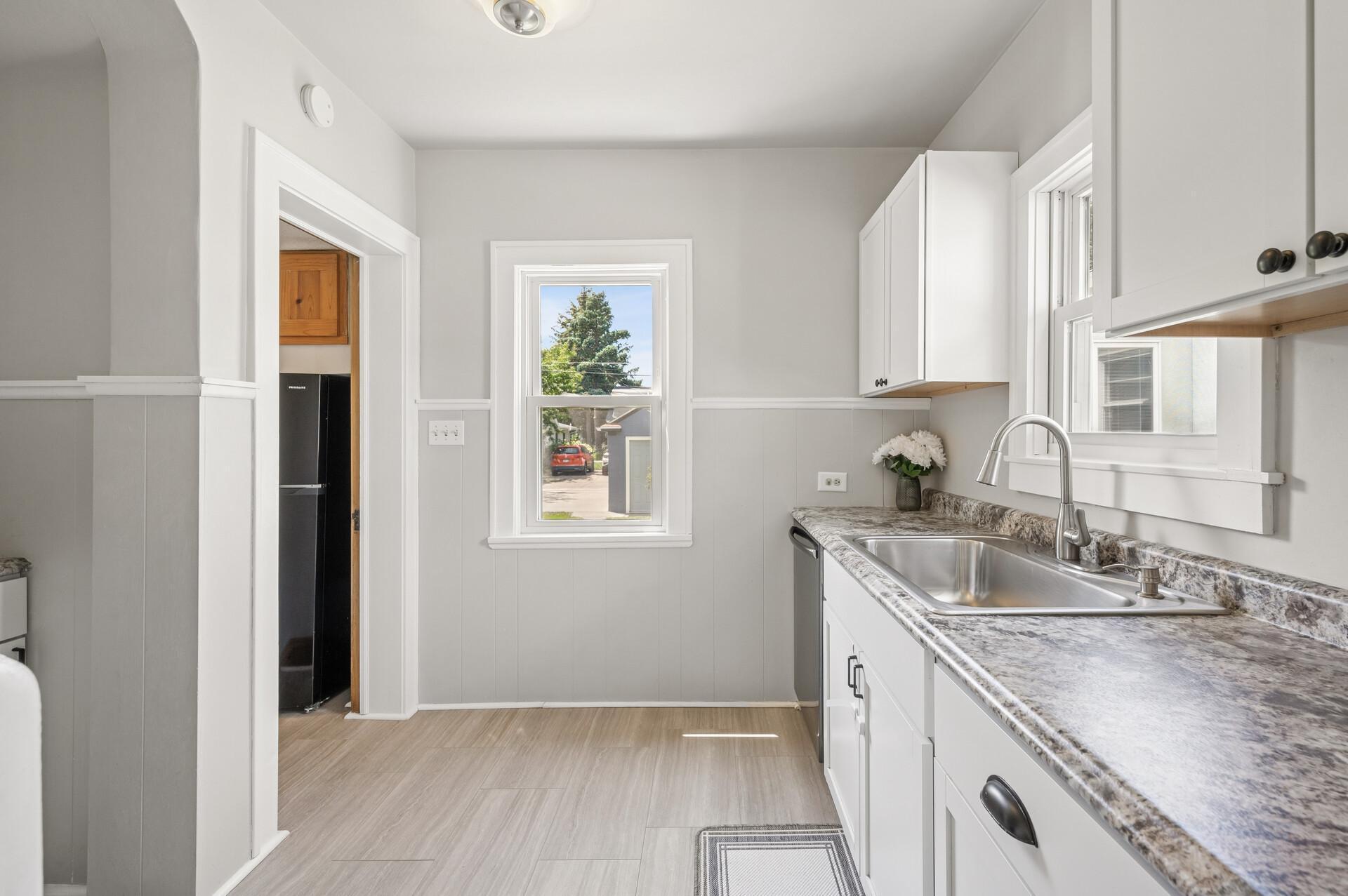 1407 Pascal Street St. Paul, MN 55108 - Photo 22 of 46