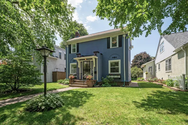 $369,900 | 1407 Pascal Street, St. Paul, MN 55108