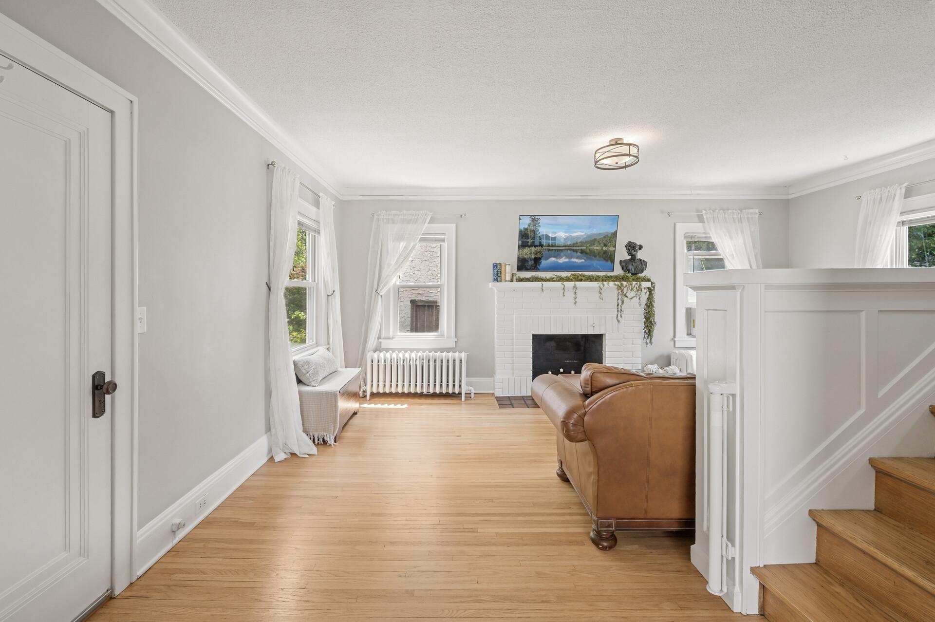 1407 Pascal Street St. Paul, MN 55108 - Photo 8 of 46