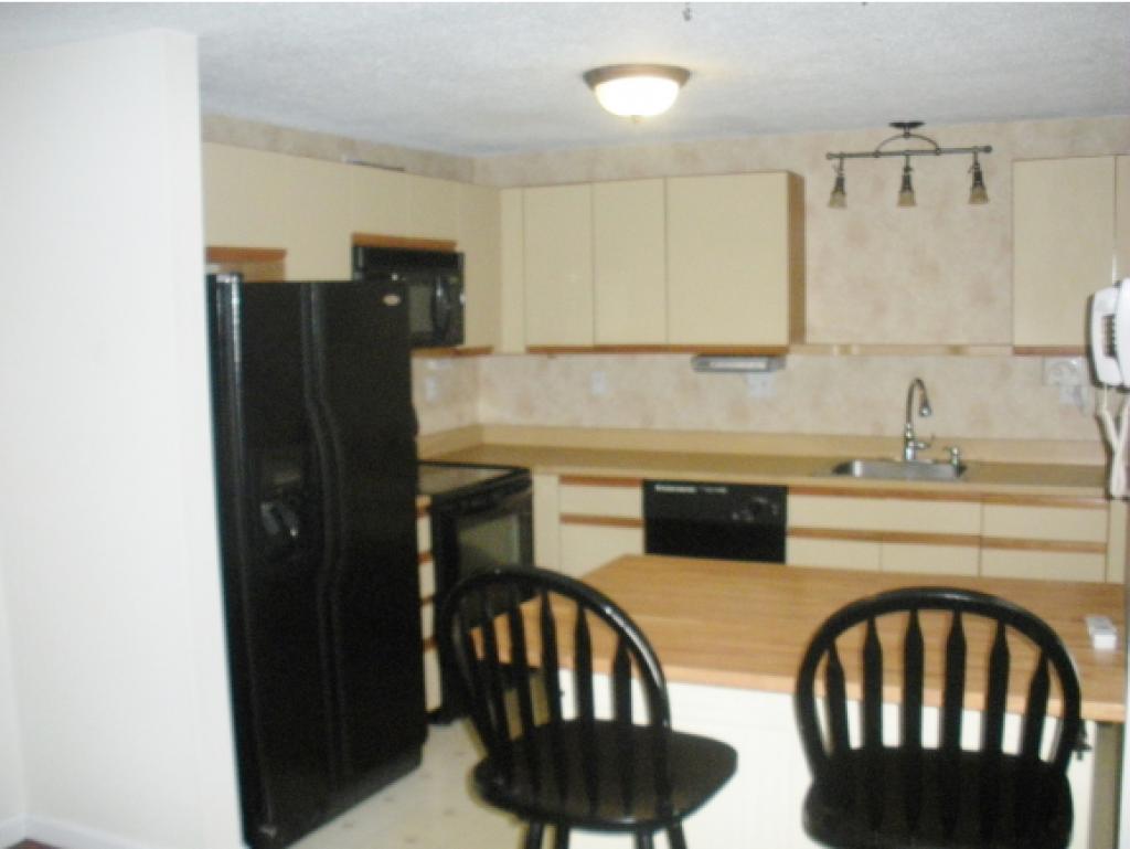 113 Indian Rock Road, Unit 113 Merrimack, NH 03054 - Photo 4 of 24
