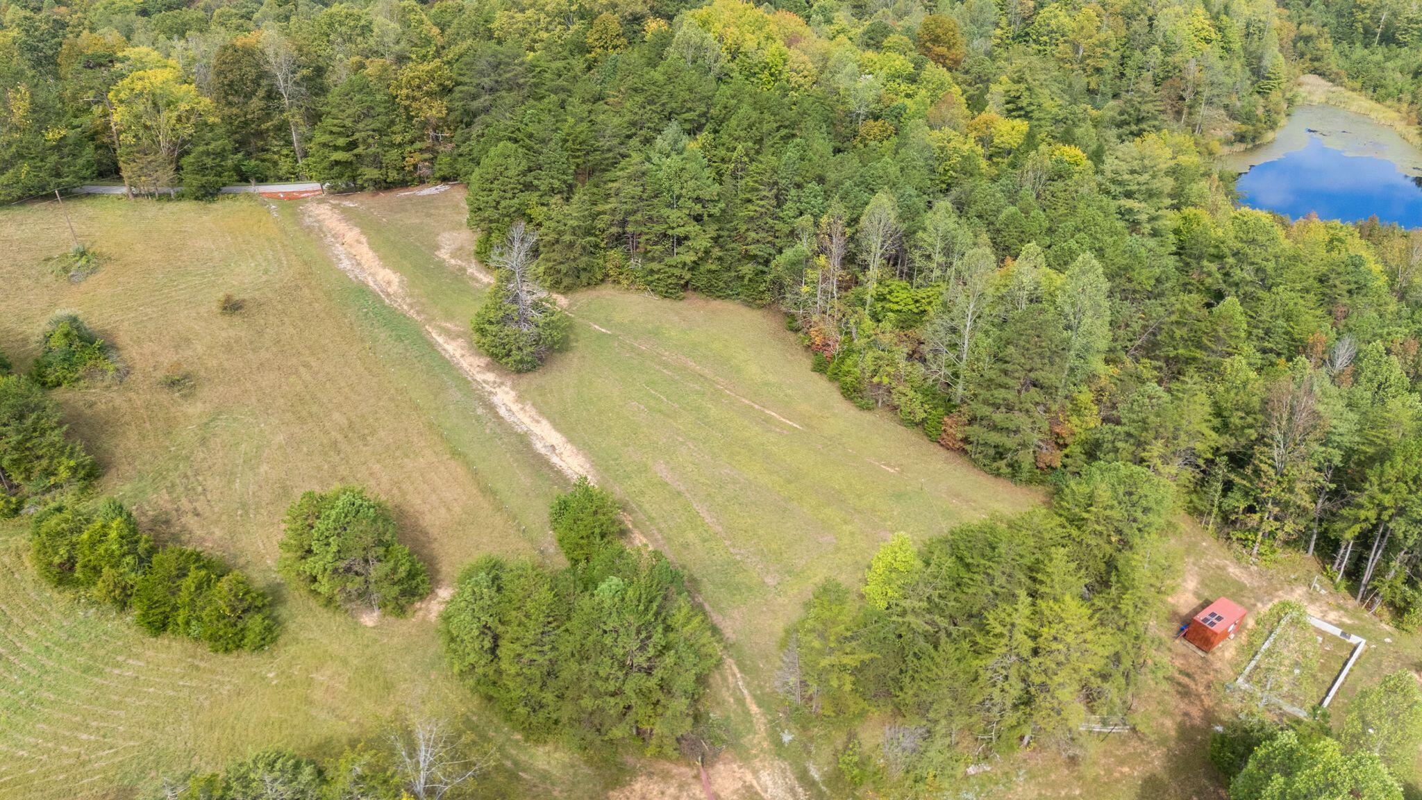 4949 Shoemaker Ridge Zoe, KY 41397 - Photo 7 of 14 DJI_20250930111825_0629_D