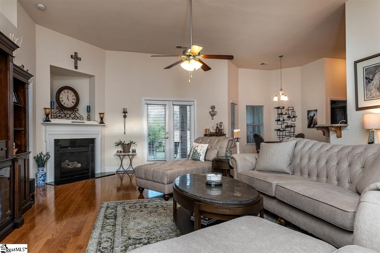 208 Raritan Court Simpsonville, SC 29681 - Photo 6 of 28 Gallery Image 6
