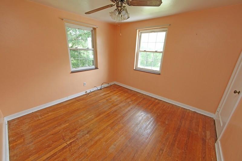 8077 Peebles Road Pittsburgh, PA 15237 - Photo 7 of 9 an empty room with a window