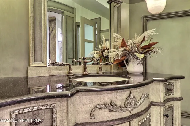 $3,899,000 | 1212 Burger Hollow Road, Effort, PA 18330