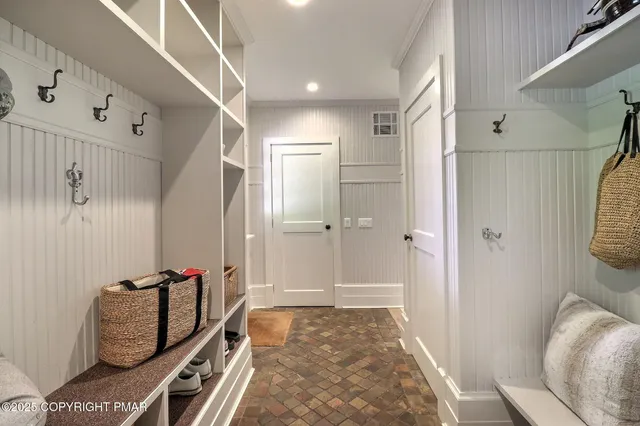 $3,899,000 | 1212 Burger Hollow Road, Effort, PA 18330