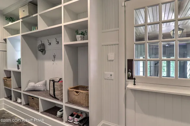 $3,899,000 | 1212 Burger Hollow Road, Effort, PA 18330