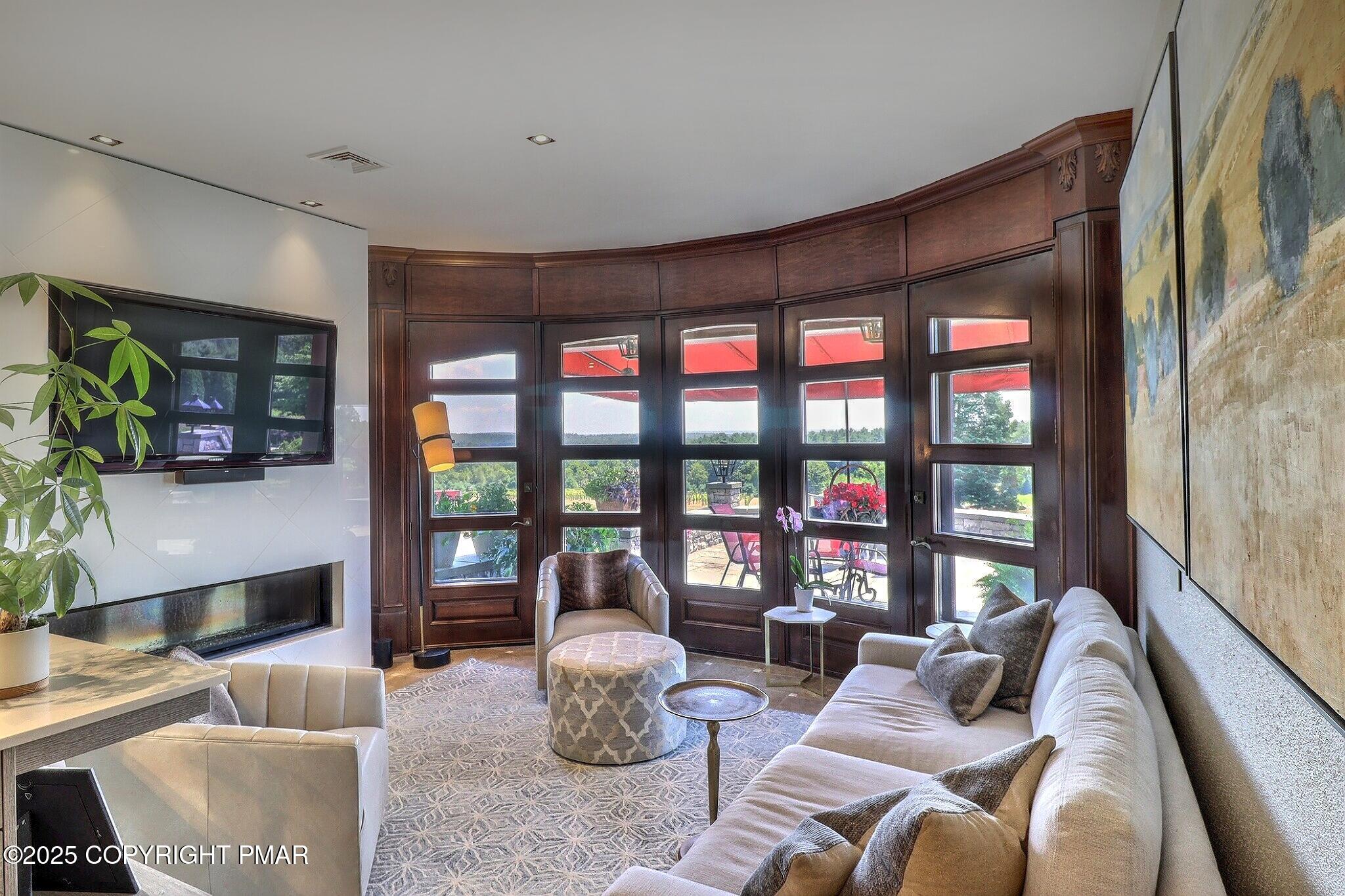 1212 Burger Hollow Road Effort, PA 18330 - Photo 37 of 138 Sitting Room
