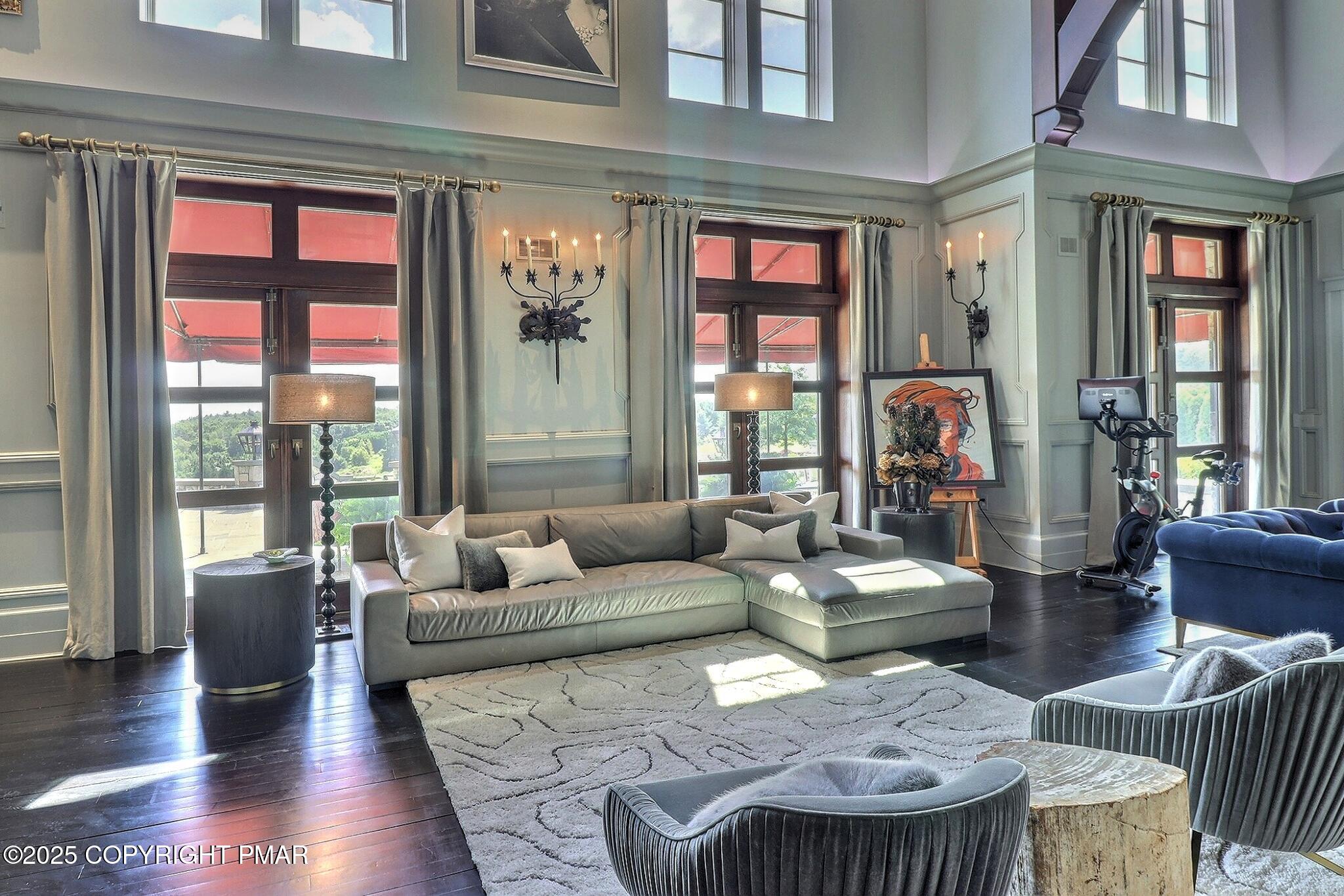 1212 Burger Hollow Road Effort, PA 18330 - Photo 51 of 138 Great Room