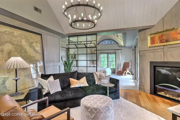 $3,899,000 | 1212 Burger Hollow Road, Effort, PA 18330