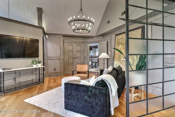 $3,899,000 | 1212 Burger Hollow Road, Effort, PA 18330