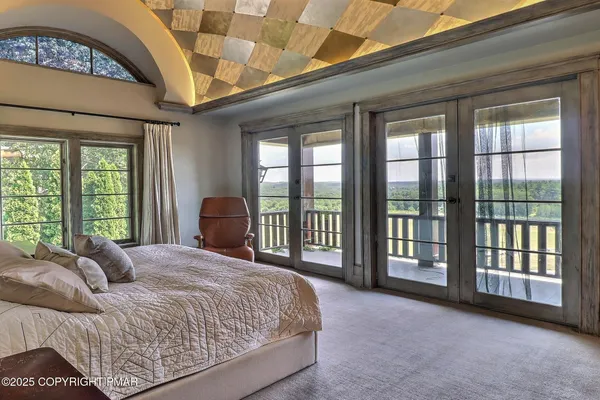$3,899,000 | 1212 Burger Hollow Road, Effort, PA 18330