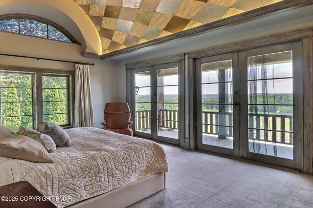 $3,899,000 | 1212 Burger Hollow Road, Effort, PA 18330