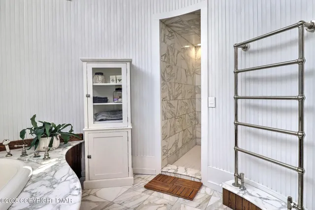 $3,899,000 | 1212 Burger Hollow Road, Effort, PA 18330