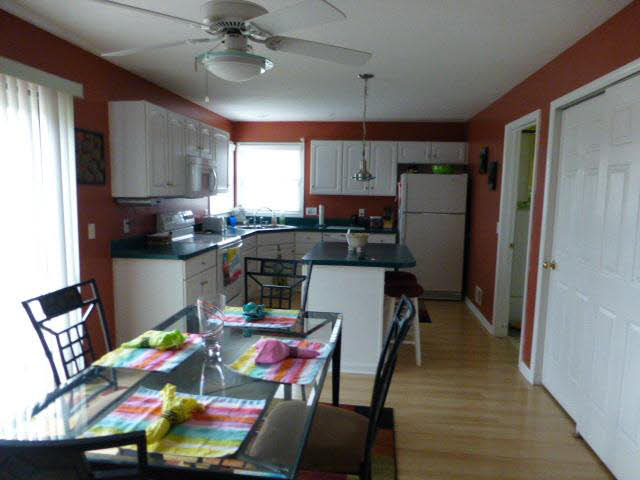 8403 Wolverine Road Temperance, MI 48182 - Photo 4 of 12 Kitchen