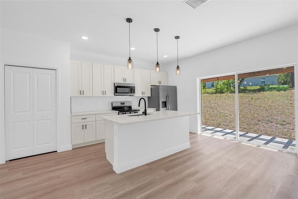 2386 Southwest 168th Loop Ocala, FL 34473 - Photo 13 of 45