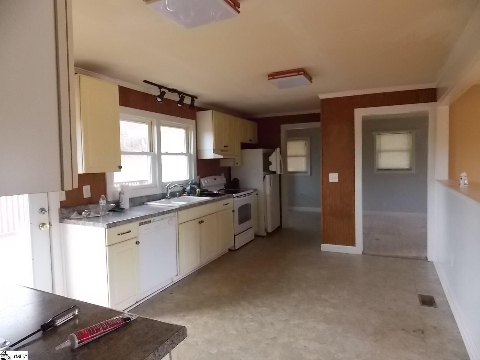 1412 Gravley Road Pickens, SC 29671 - Photo 17 of 24