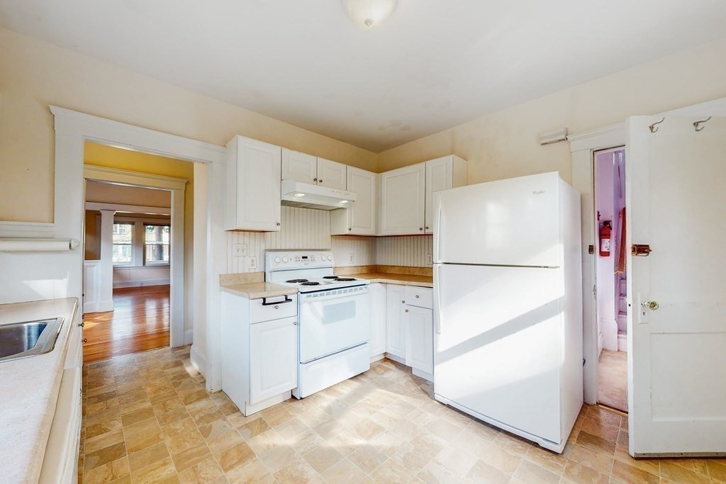 80 Alpine Street Cambridge, MA 02138 - Photo 9 of 34