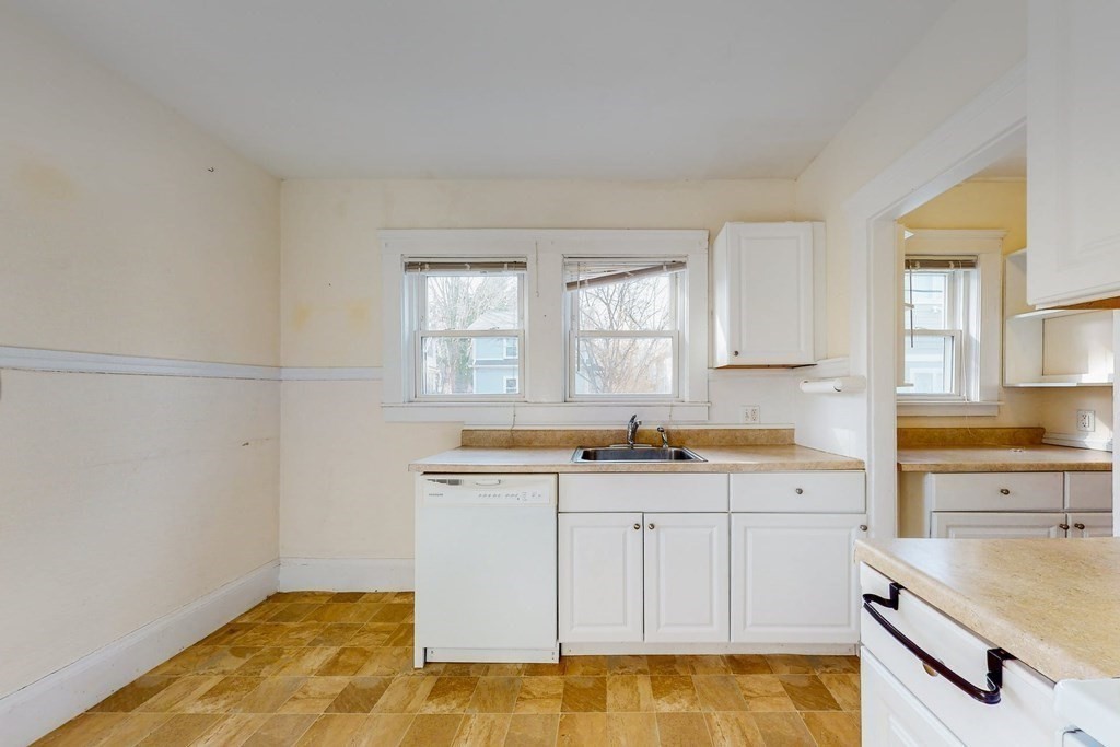 80 Alpine Street Cambridge, MA 02138 - Photo 10 of 34