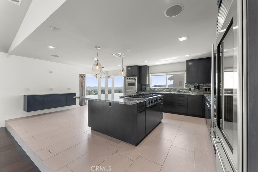 900 Cavanagh Road Glendale, CA 91207 - Photo 13 of 75 Gallery Image 13