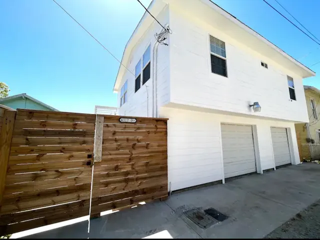 a view of walk in closet