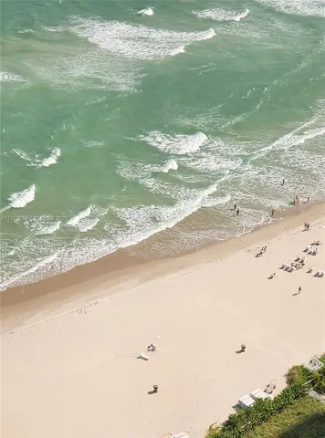 $8,000 | 18201 Collins Avenue, Unit 4305, Sunny Isles Beach, FL 33160