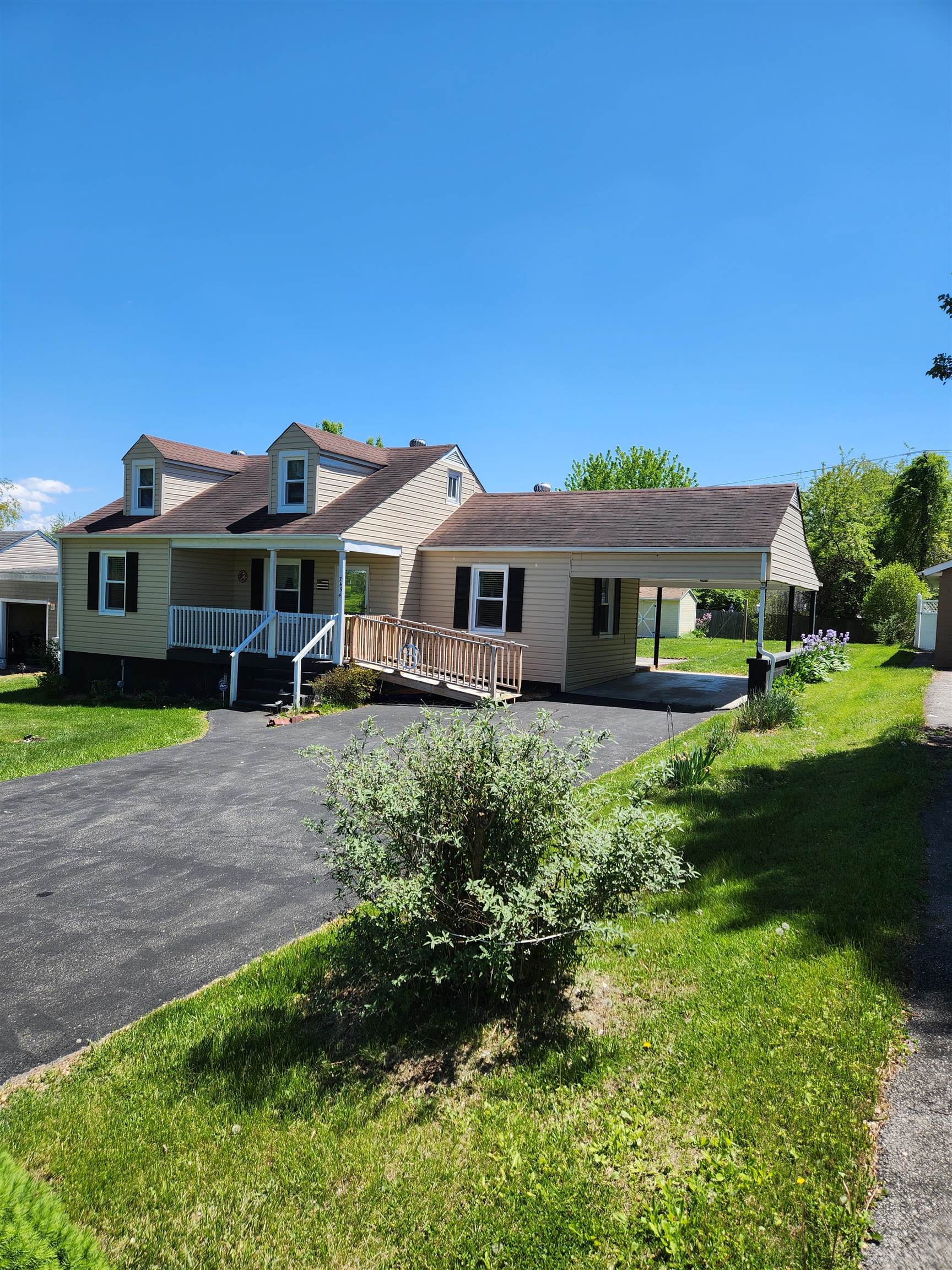 7494 Ridge Road Radford, VA 24141 - Photo 1 of 13 Gallery Image 1