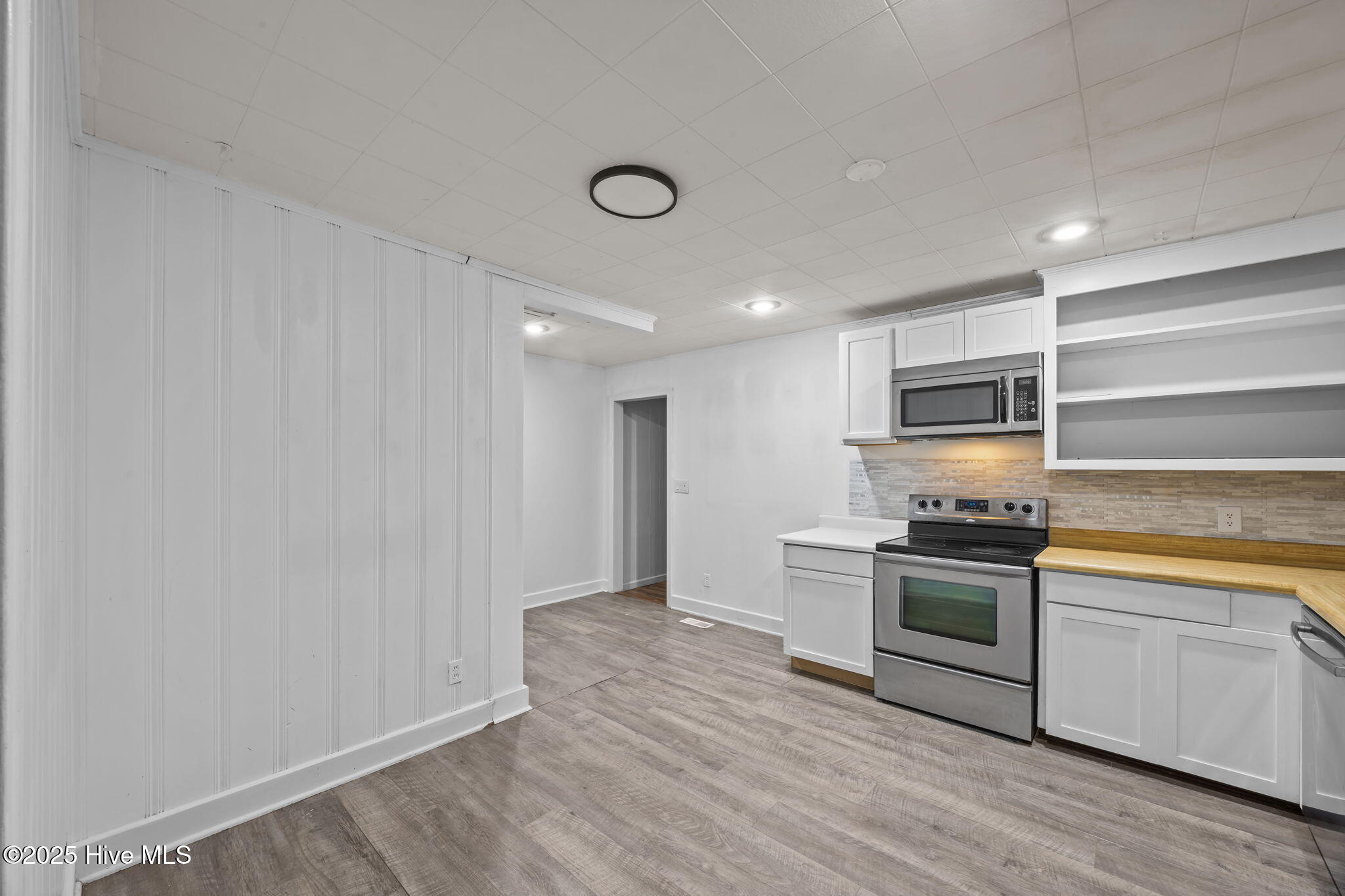 217 Church Road Havelock, NC 28532 - Photo 8 of 28 Leads Back To Fireplace Room